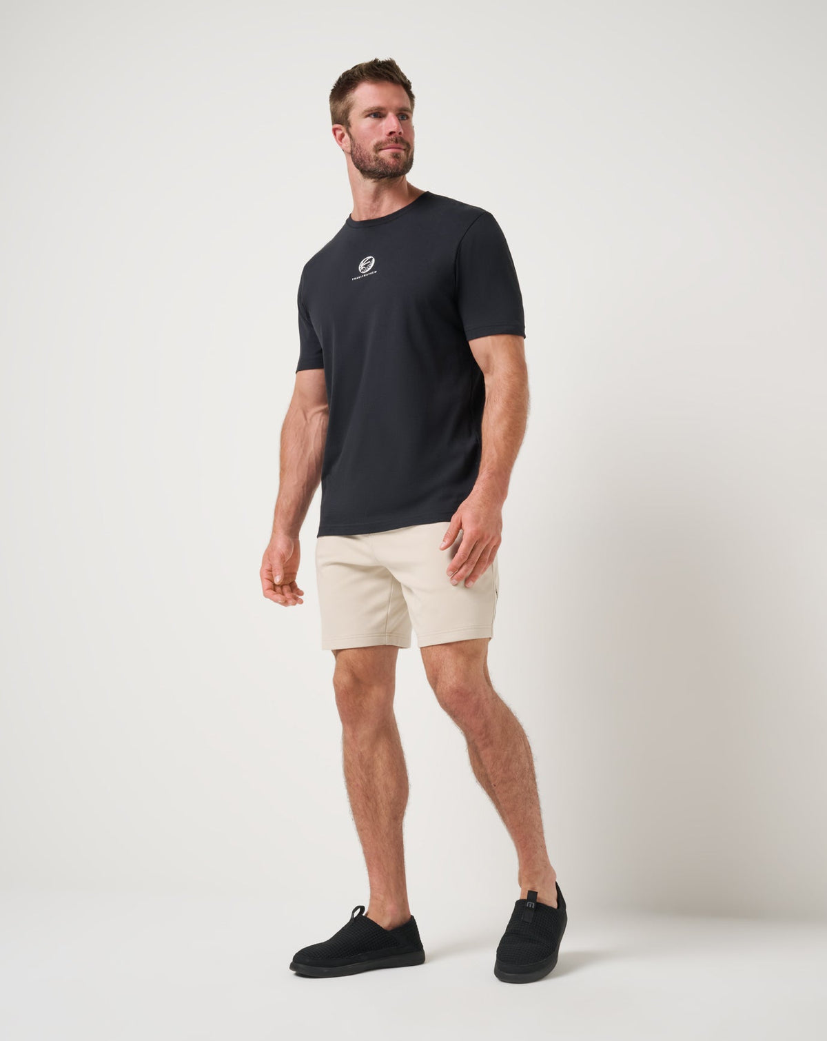 Shot Maker Cloud Short Italian Sand | Travis Mathew