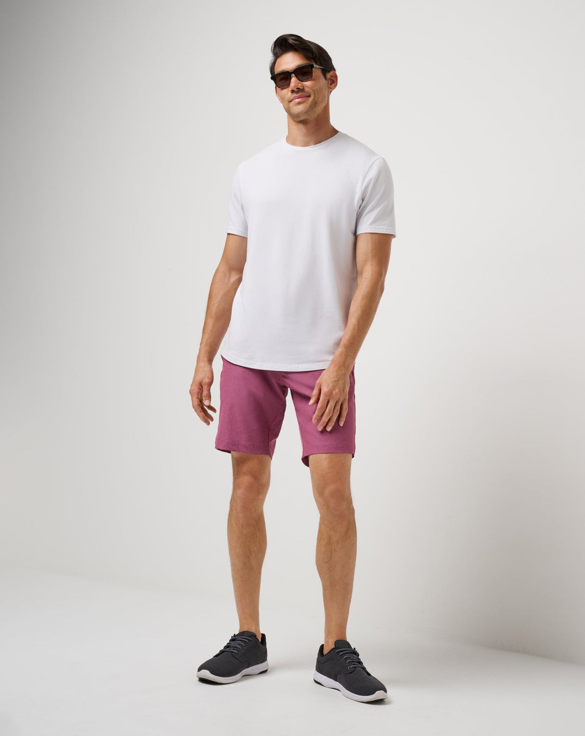 Overhead Compartment Short 10In Damson | Travis Mathew