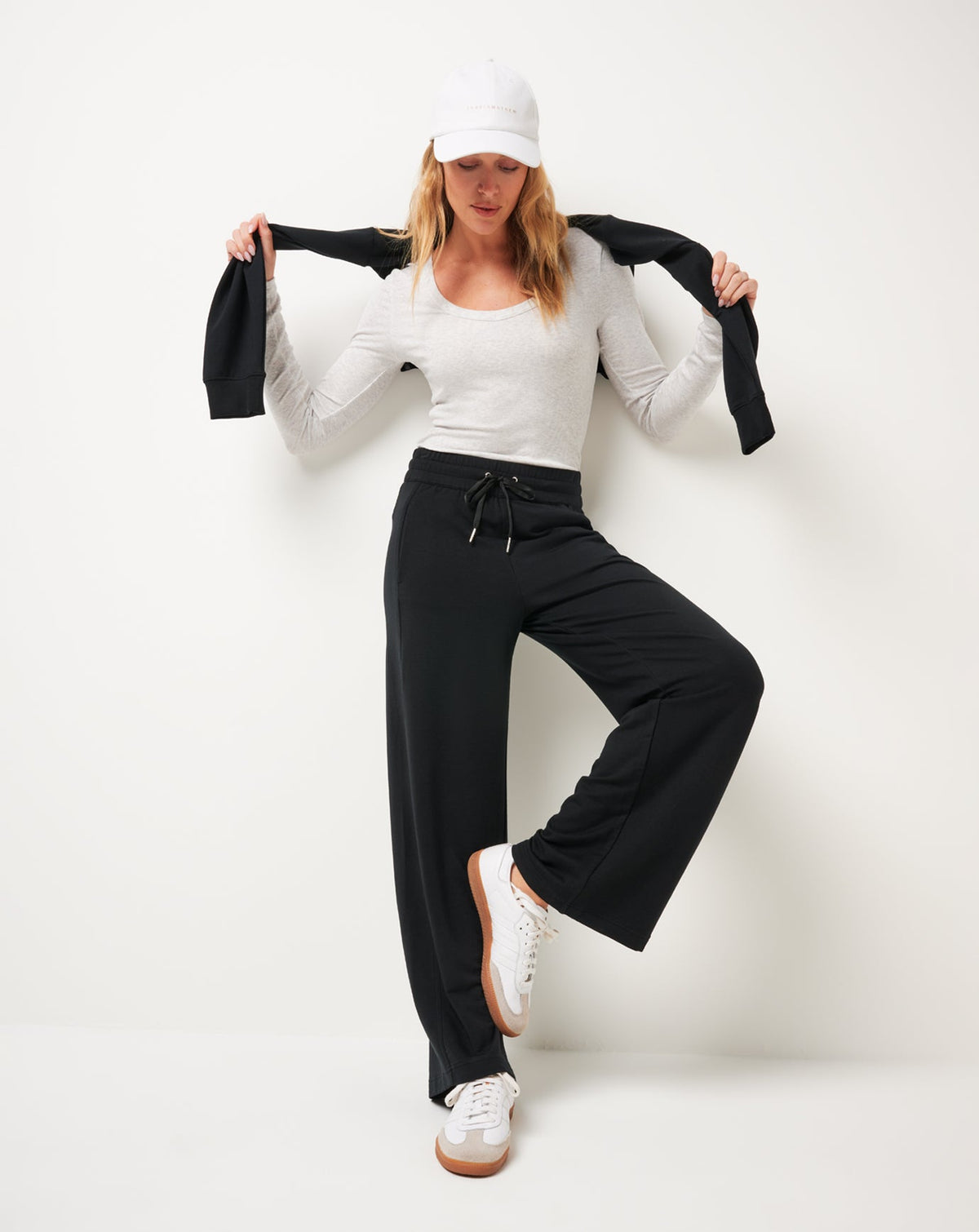 Cloud Terry Wide Leg Pant Black | Travis Mathew