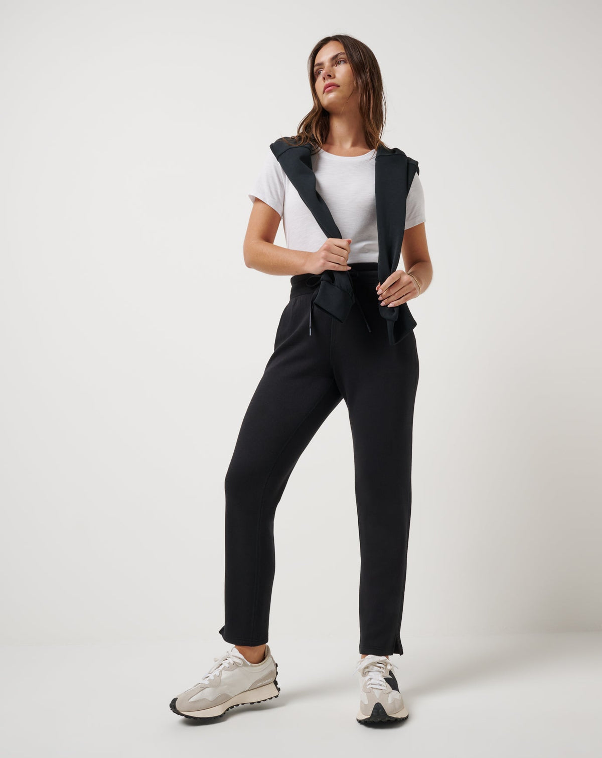 Skyloft Soft Ankle Pant Black | Travis Mathew