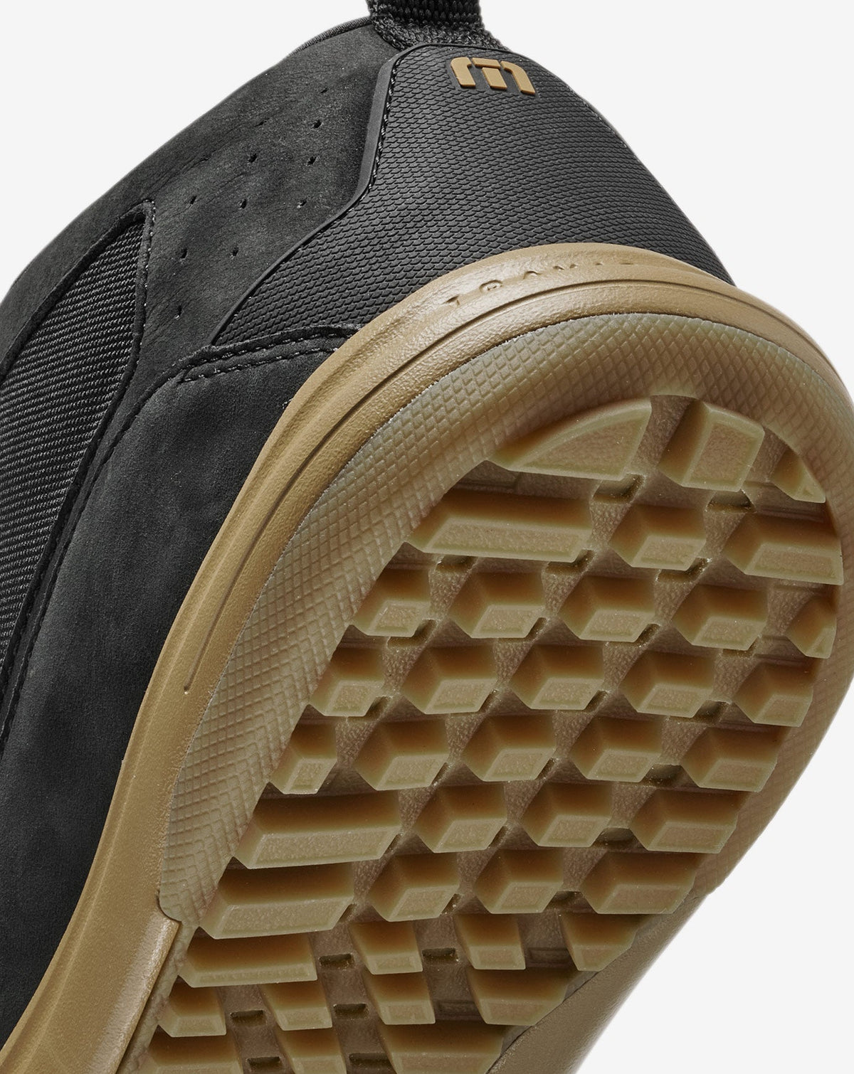 The Daily Ranger Black/Gum | Travis Mathew