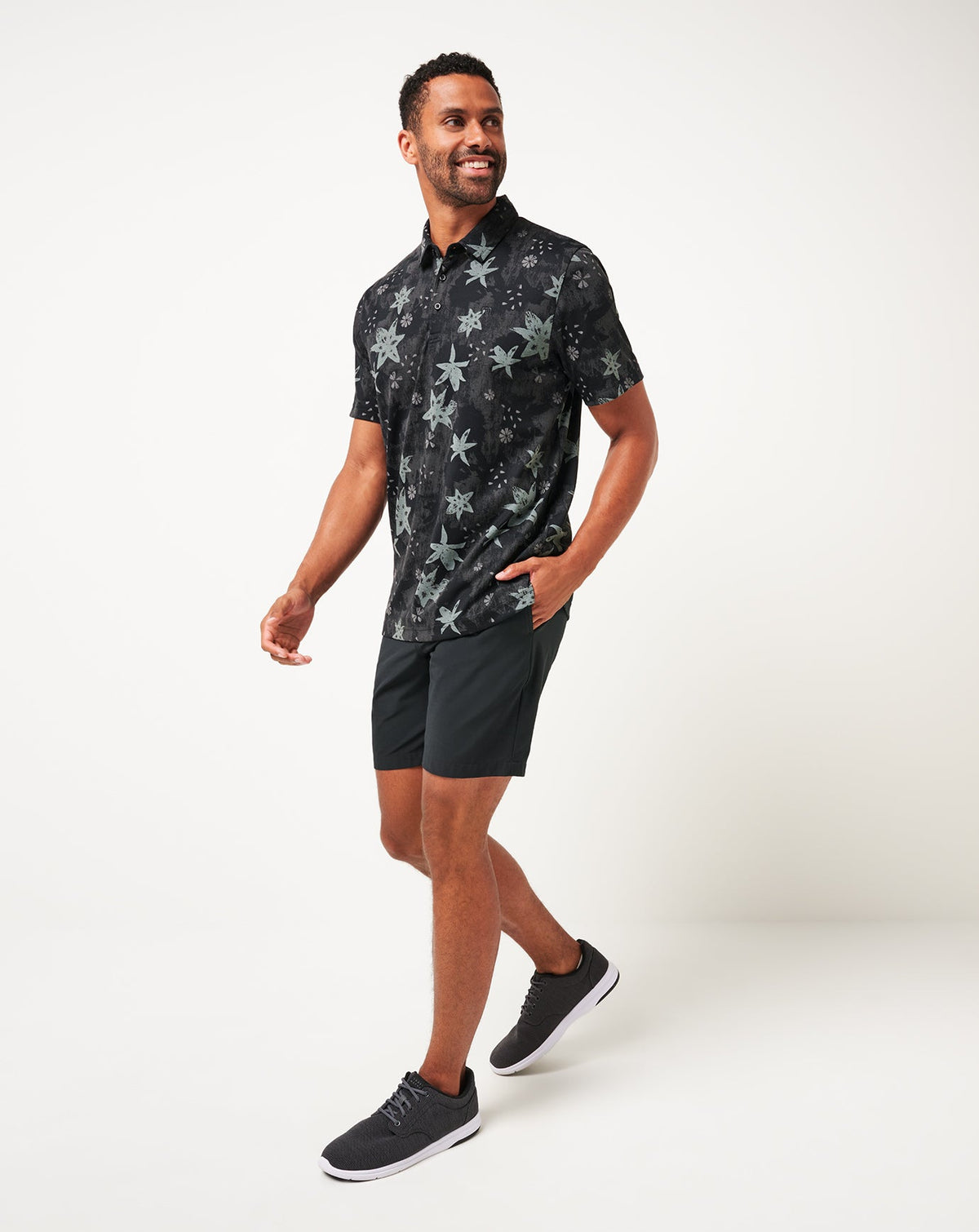 Trek Tide Polo Black | Travis Mathew