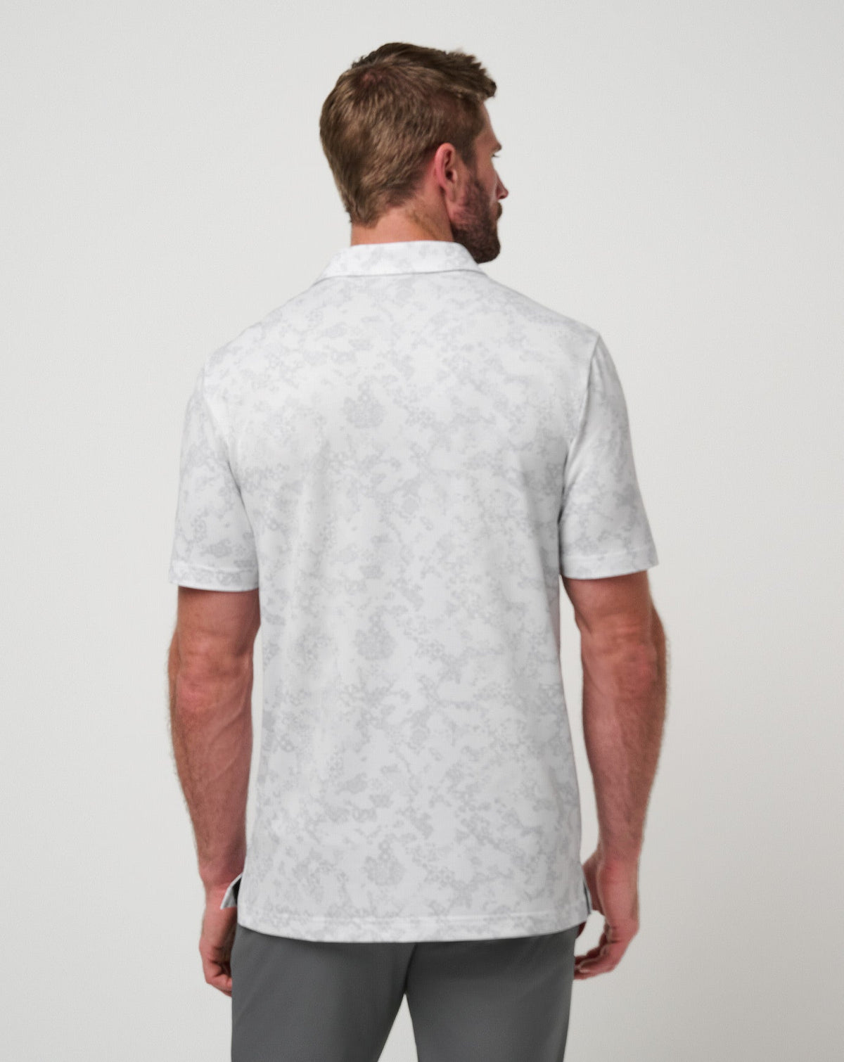 Featherweight Steep Wave Polo White | Travis Mathew