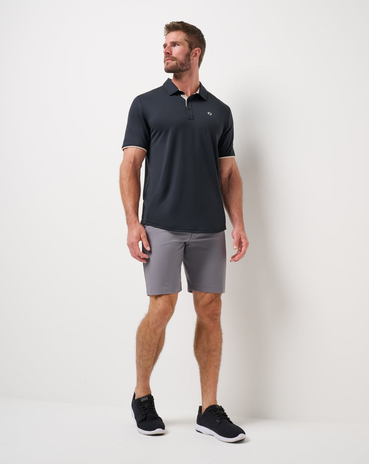 Featherweight On The Grind Polo Black | Travis Mathew
