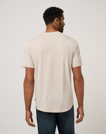 Cloud Henley Tee Italian Sand | Travis Mathew