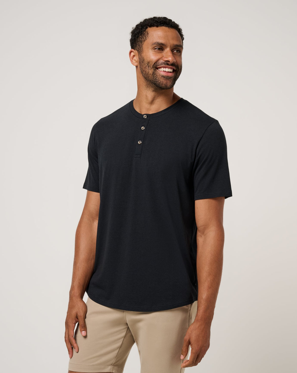 Cloud Henley Tee Black | Travis Mathew