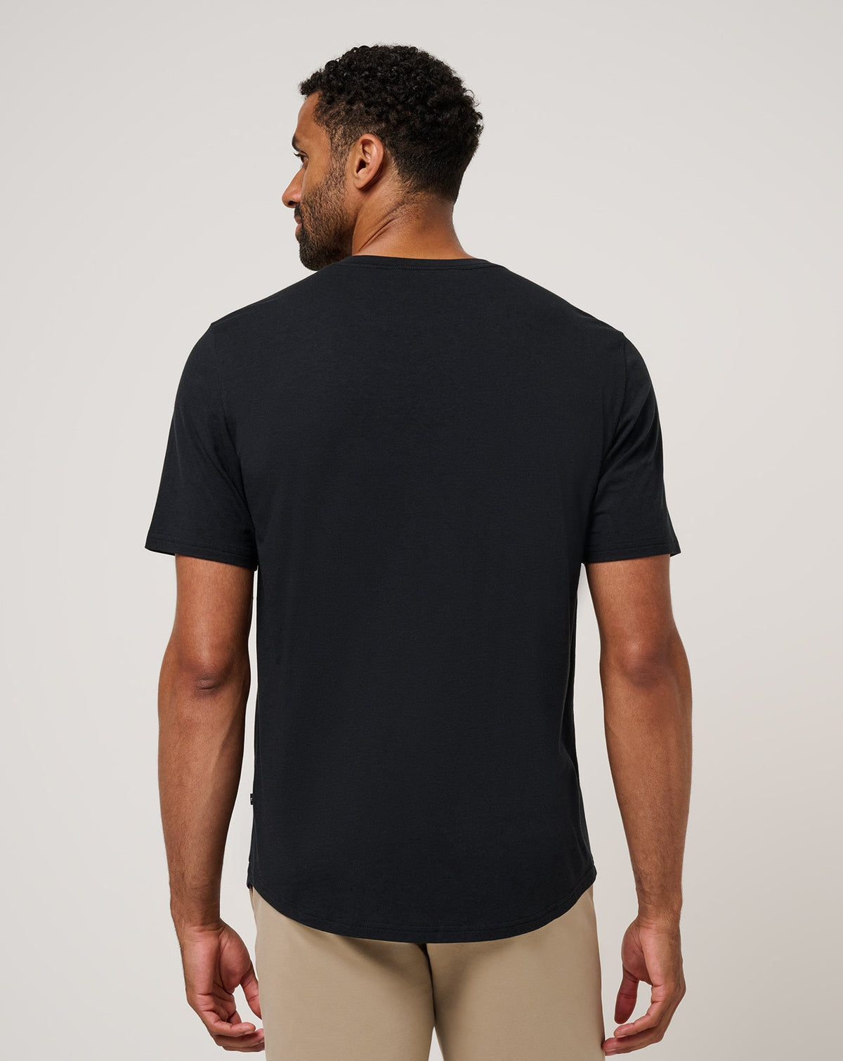Cloud Henley Tee Black | Travis Mathew