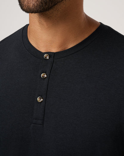 Cloud Henley Tee Black | Travis Mathew