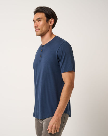 Cloud Henley Tee Total Eclipse | Travis Mathew