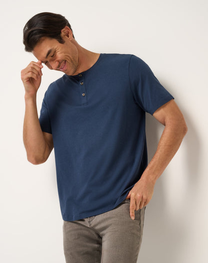 Cloud Henley Tee Total Eclipse | Travis Mathew
