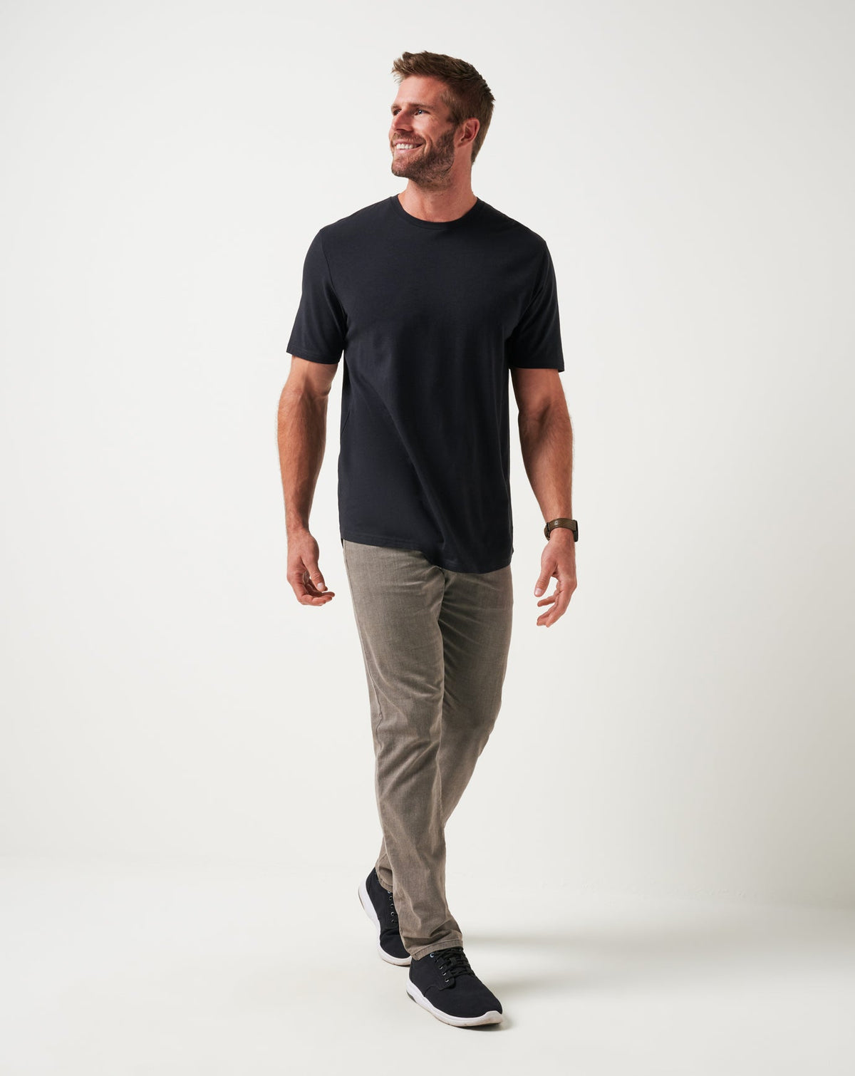 Cloud Crew Tee Black | Travis Mathew