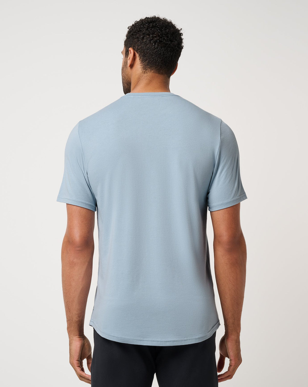 Cloud Crew Tee Ash Blue | Travis Mathew