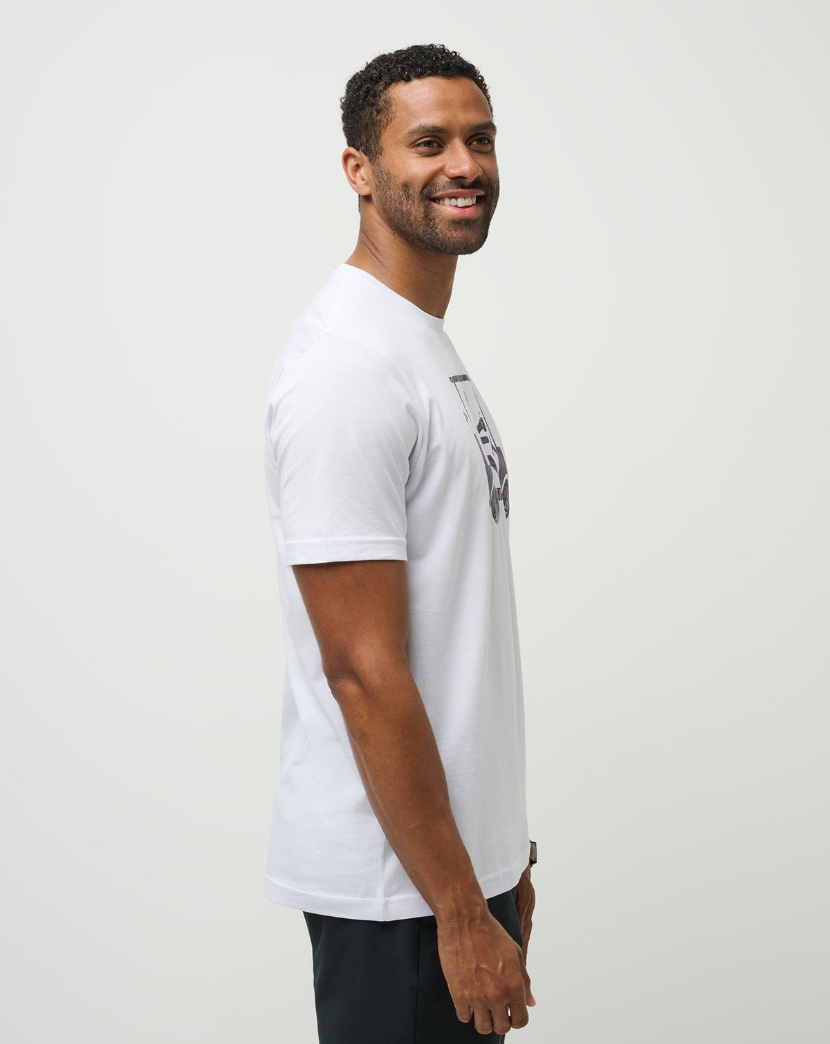 Catch And Release Tee White | Travis Mathew