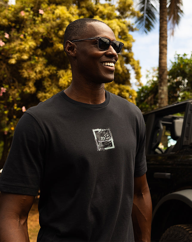 Living Aloha Tee Black | Travis Mathew