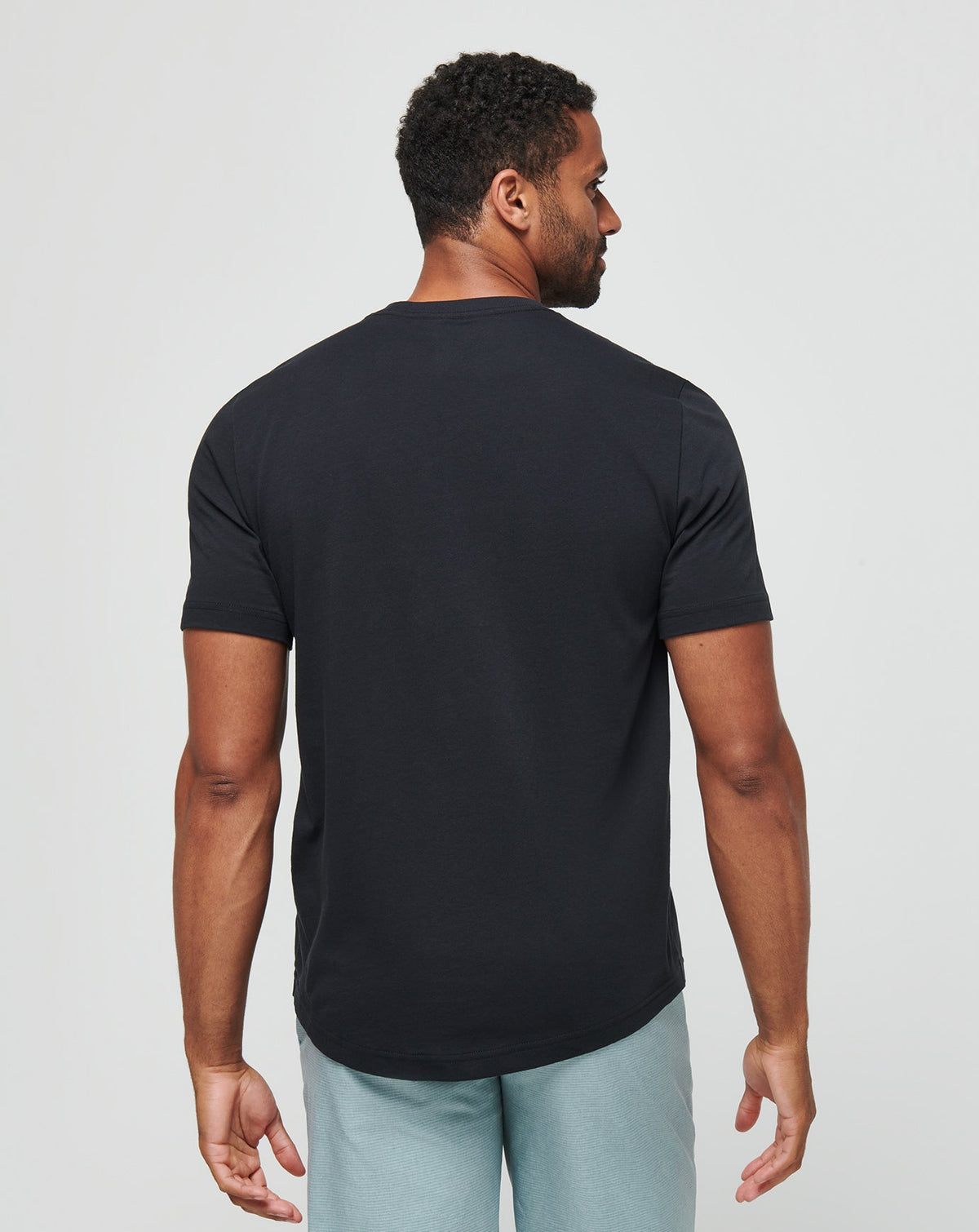 Living Aloha Tee Black | Travis Mathew
