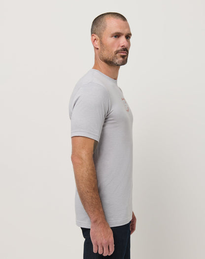 Short Layover Tee Heather Light Grey | Travis Mathew
