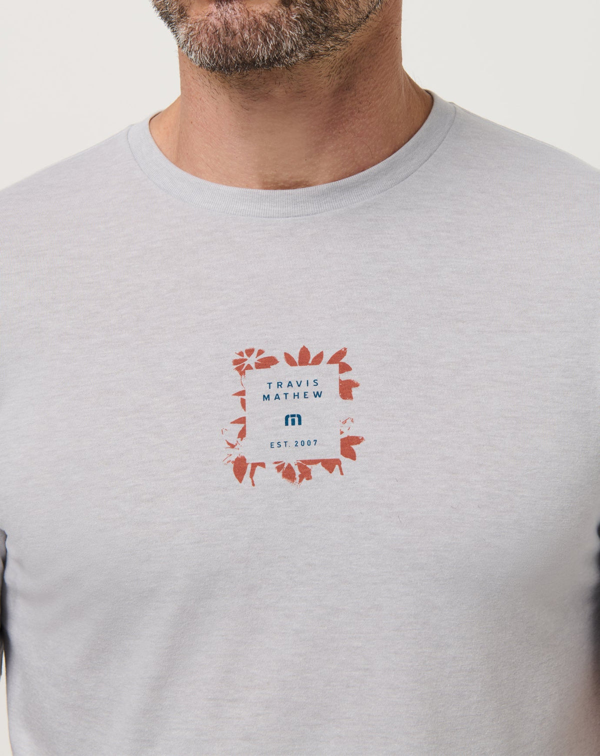 Short Layover Tee Heather Light Grey | Travis Mathew