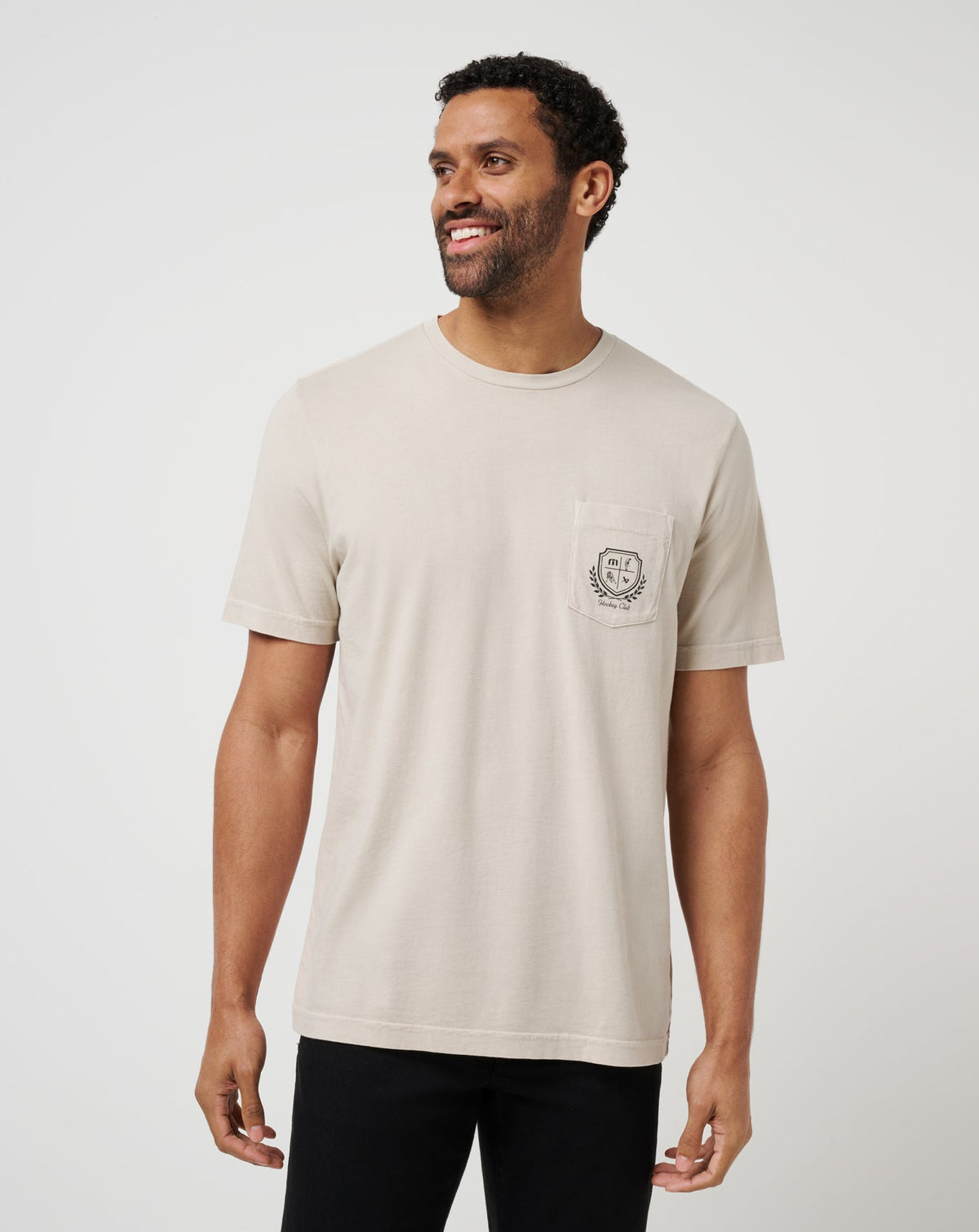 Face Off Tee Italian Sand | Travis Mathew