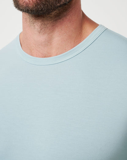 Long Holiday Tee Arona | Travis Mathew