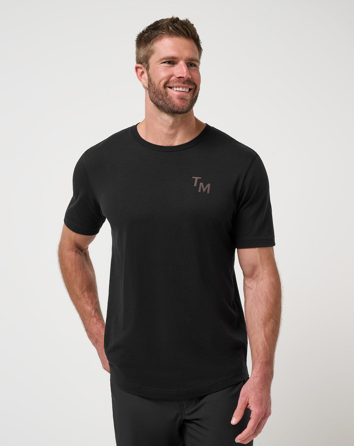 End Around Tee Black | Travis Mathew