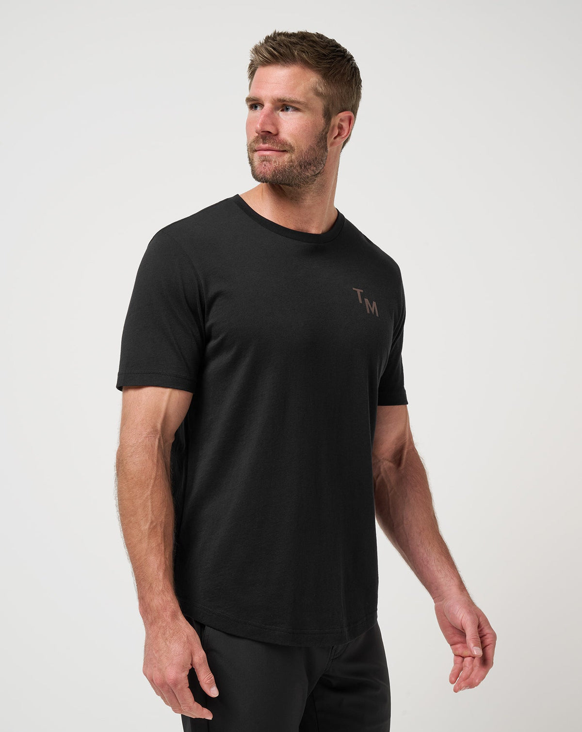 End Around Tee Black | Travis Mathew