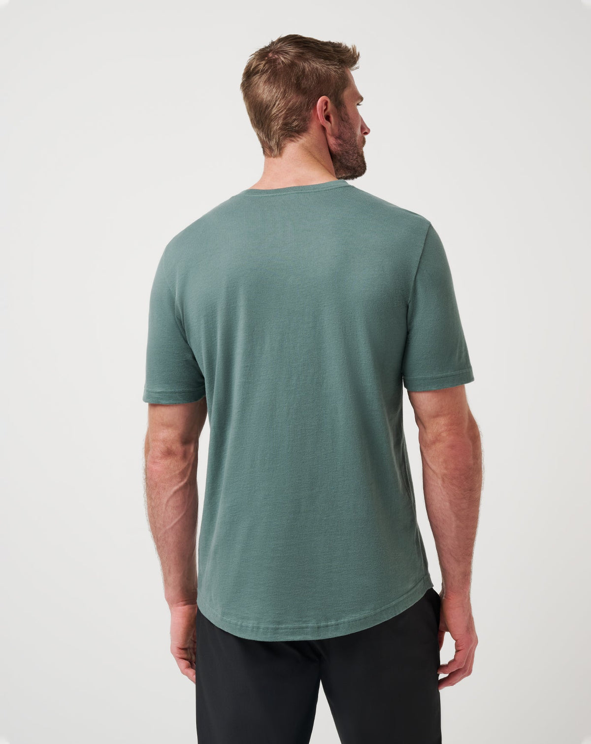 End Around Tee Balsam Green | Travis Mathew