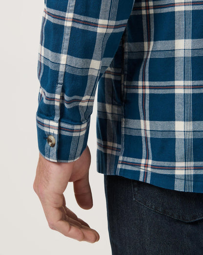 Cloud Flannel Hooded Button-Up Titan | Travis Mathew