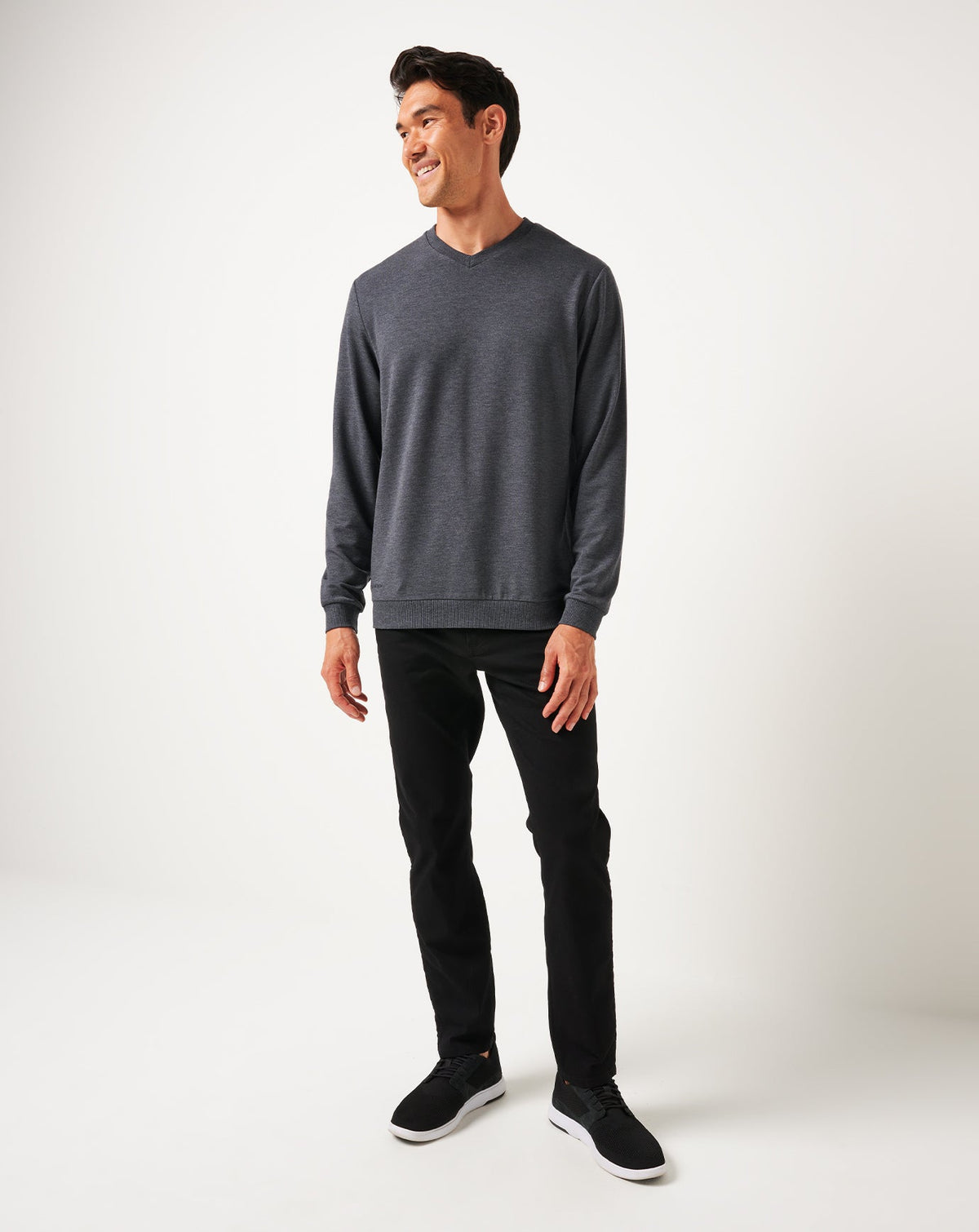 Amenities V-Neck Crew Heather Dark Grey | Travis Mathew