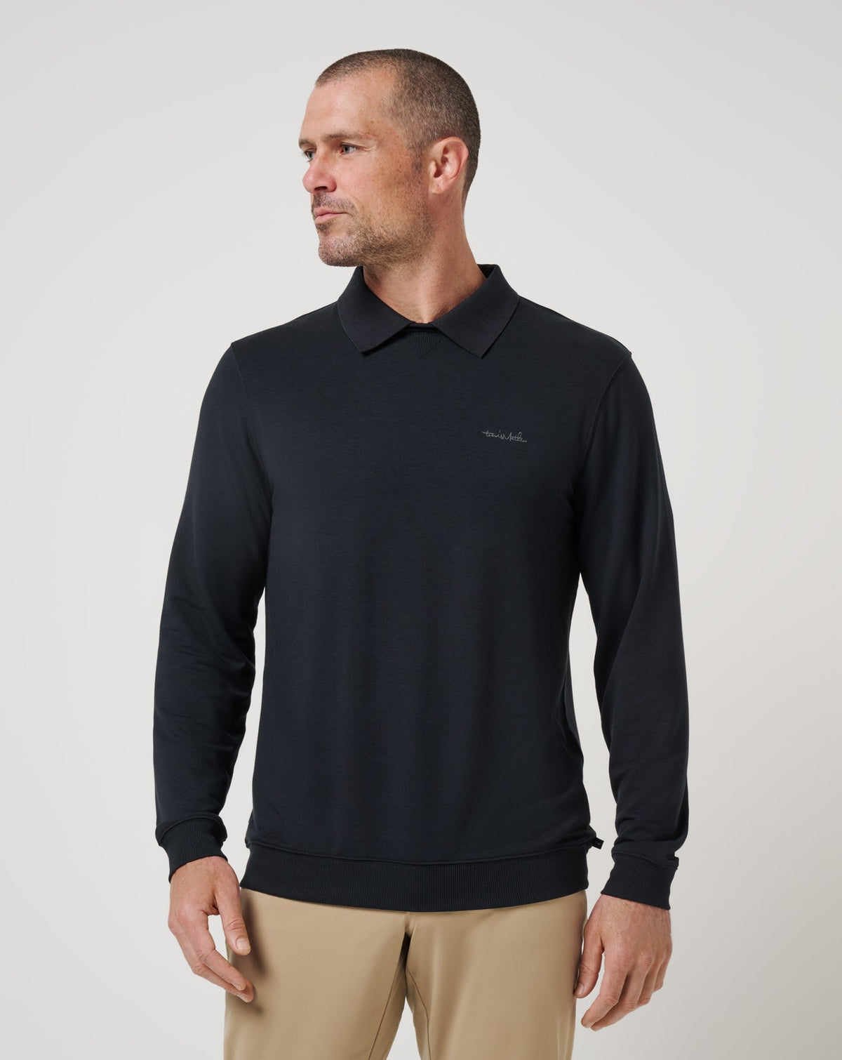 Amenities Collar Crew Black | Travis Mathew