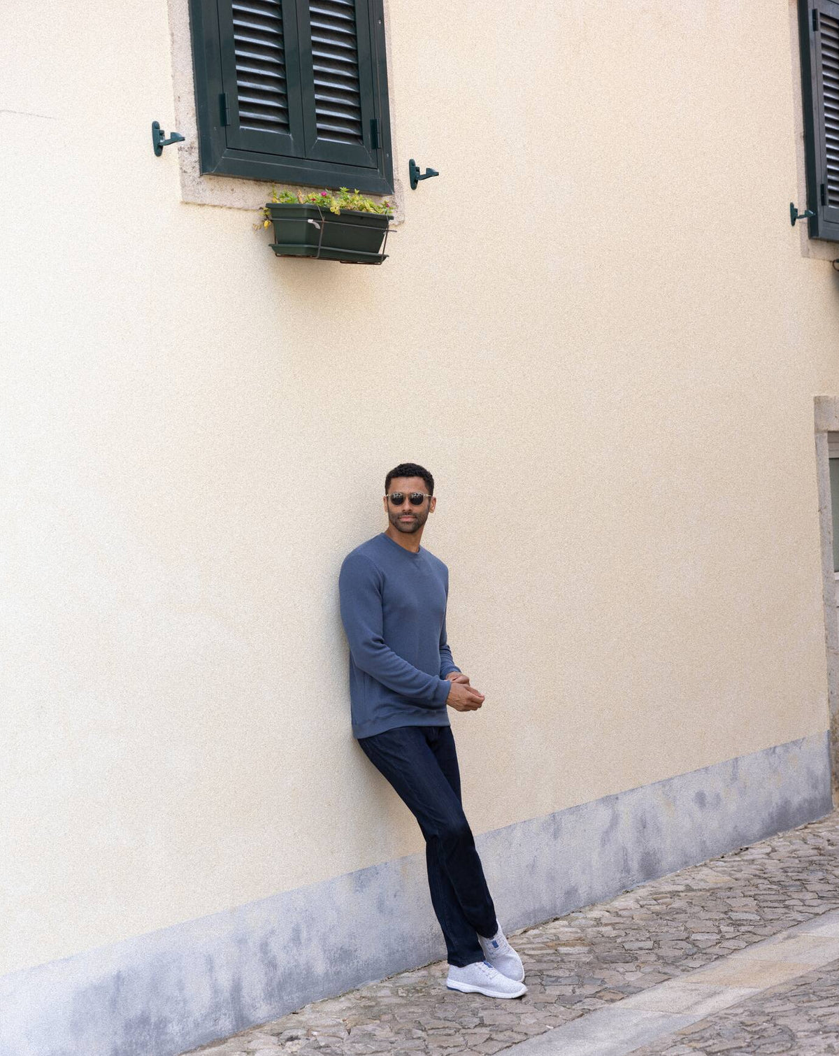 Nonrev Long Sleeve Crew Mood Indigo/Vintage Indigo | Travis Mathew