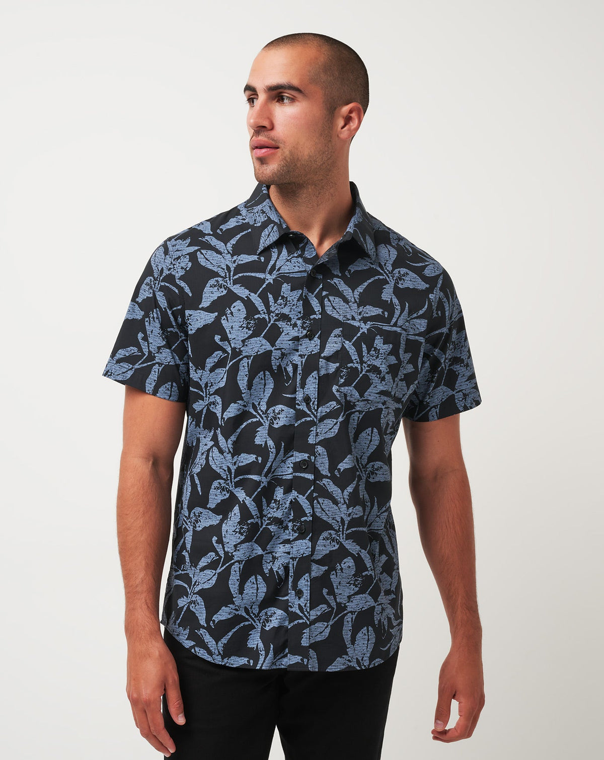 Photo Finish Button-Up Black | Travis Mathew
