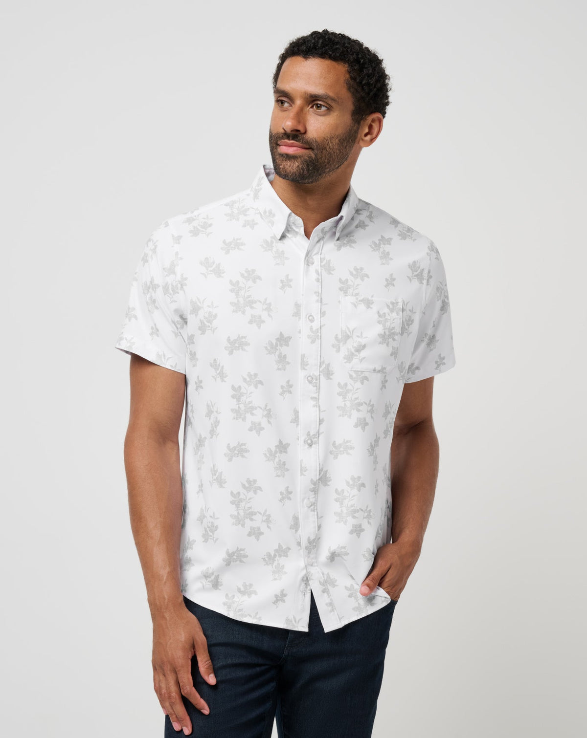 Mist On The Lake Button-Up White | Travis Mathew