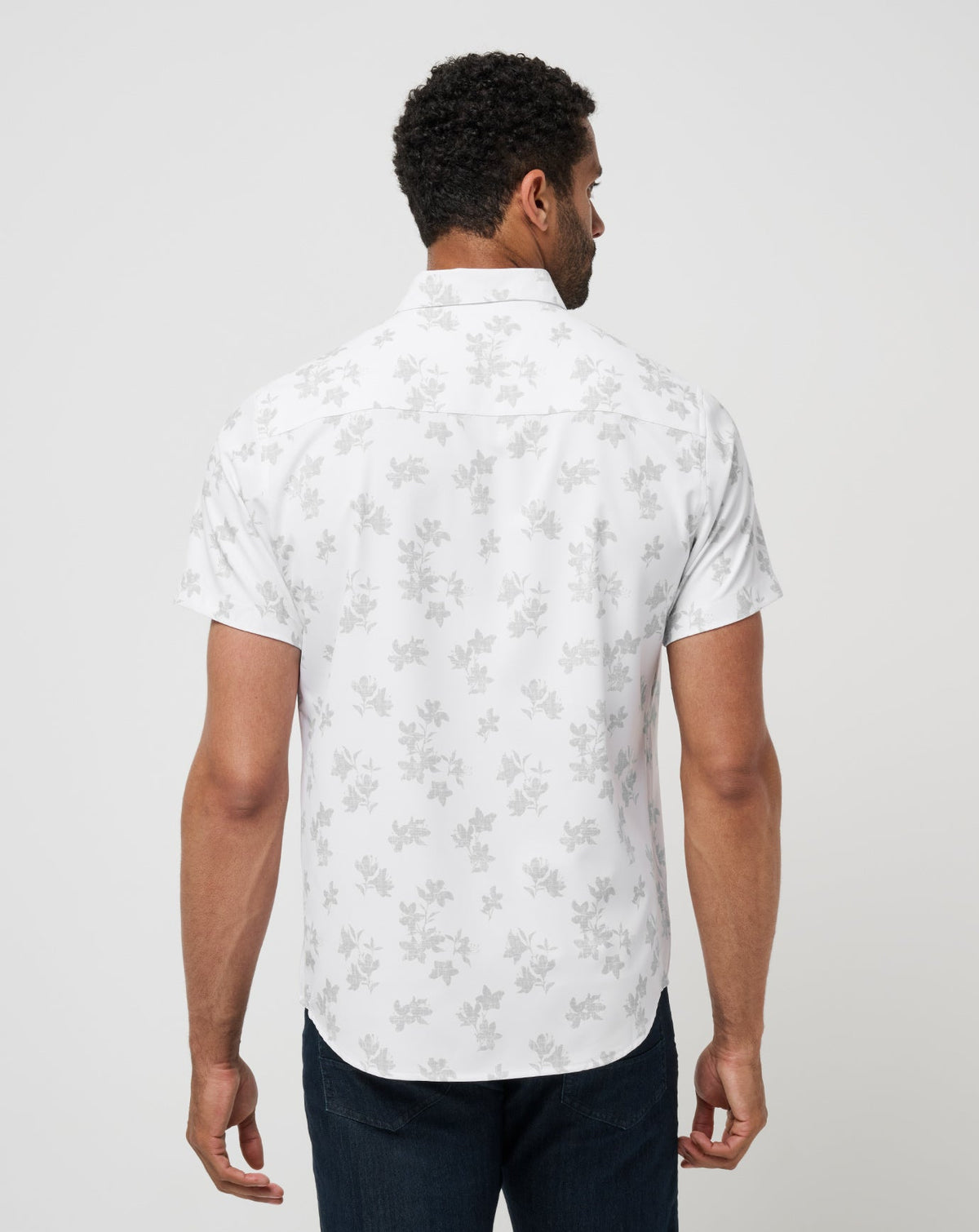 Mist On The Lake Button-Up White | Travis Mathew