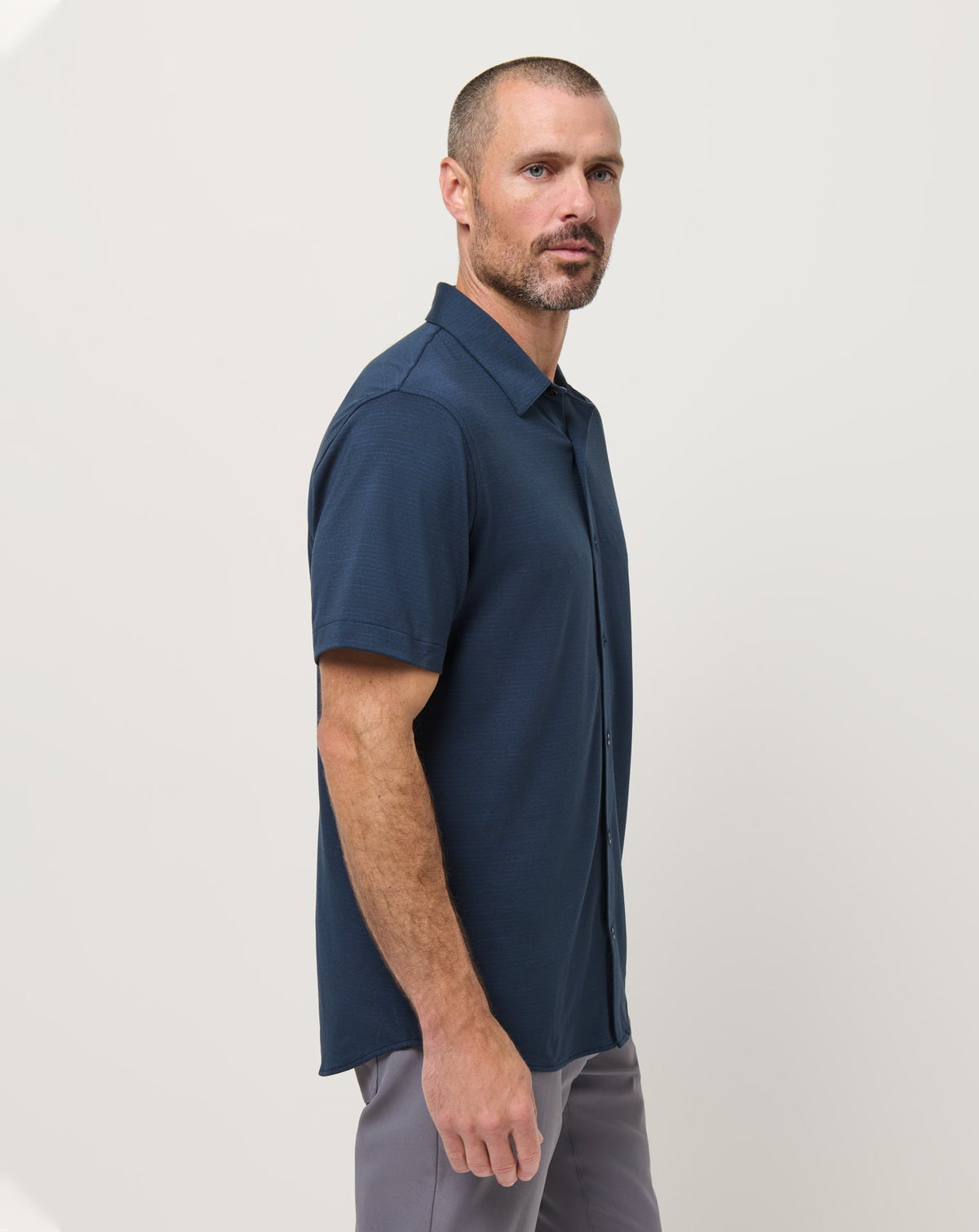 The Heater Button-Up Total Eclipse | Travis Mathew
