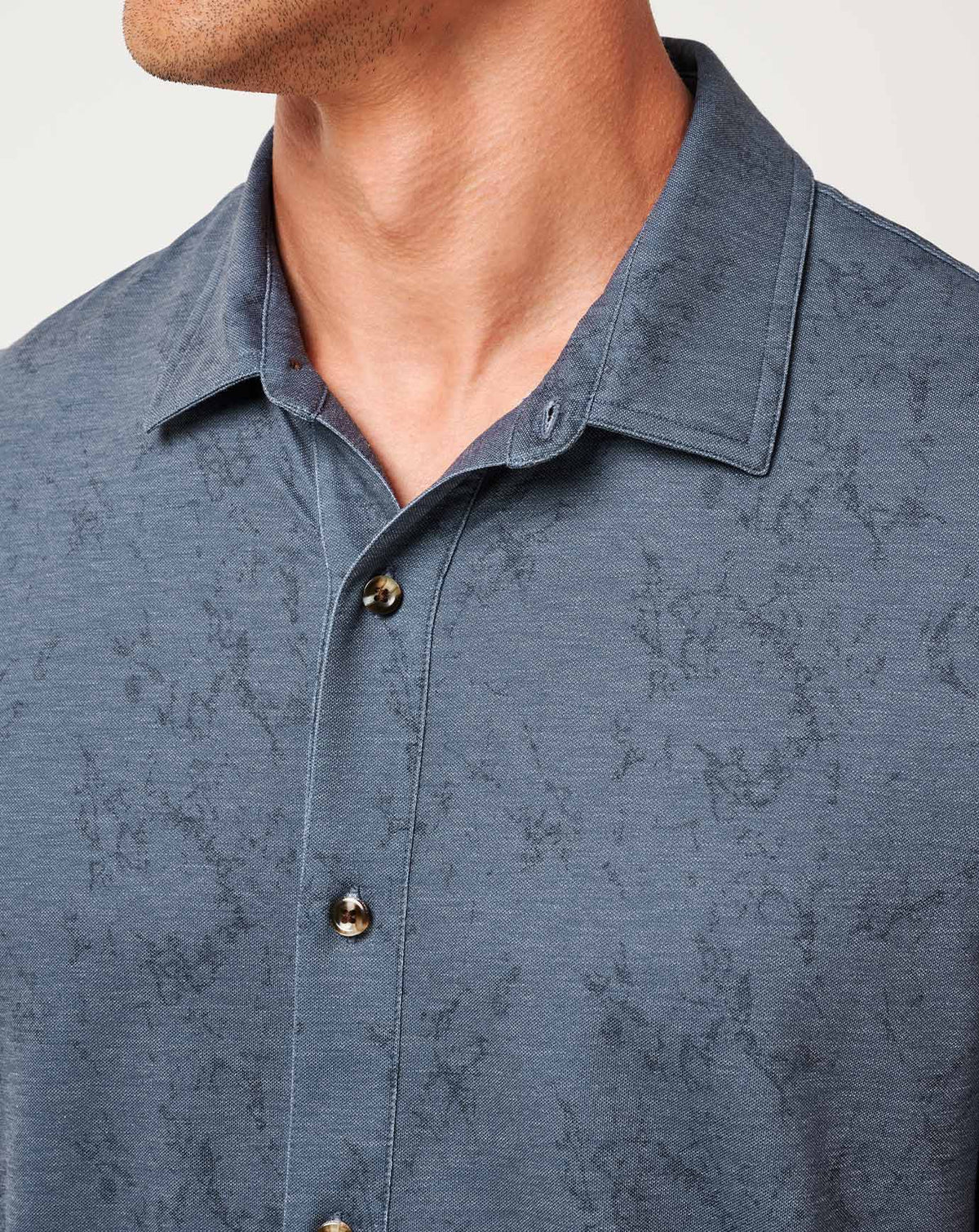 Knit Featherweight Tides Button-Up Mood Indigo/Vintage Indigo | Travis Mathew