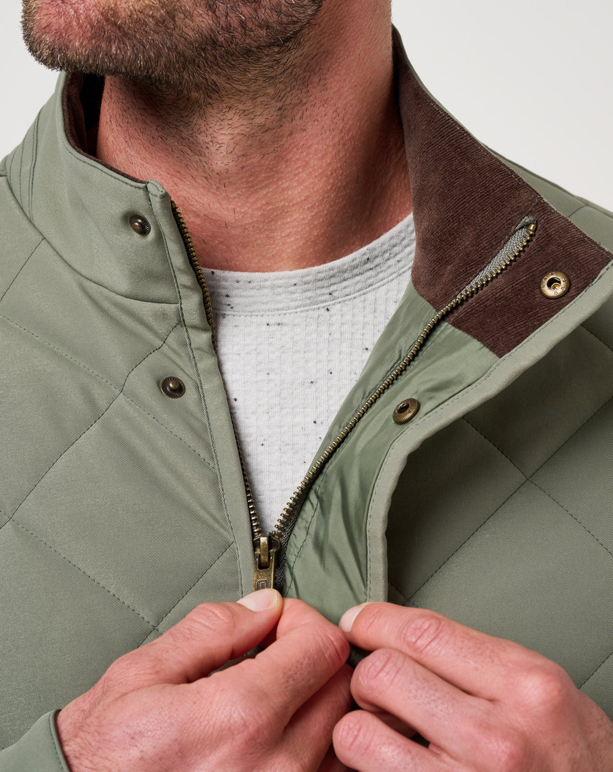 Highlander Jacket Dark Olive | Travis Mathew