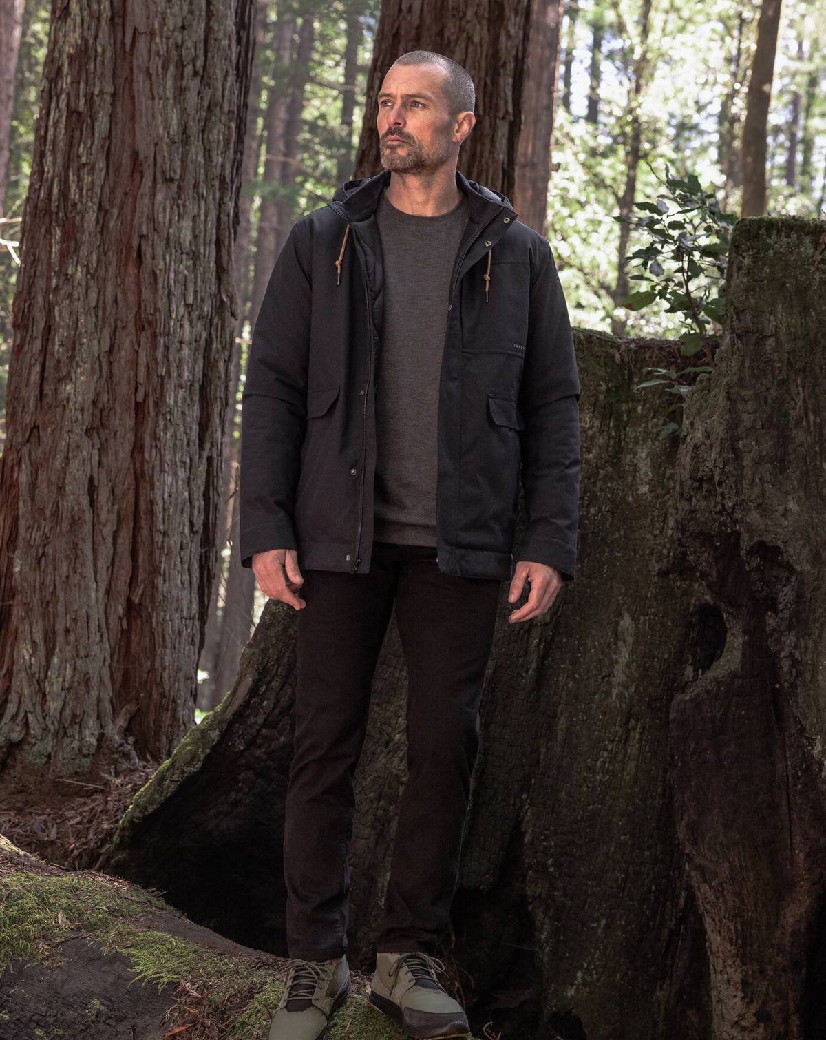 Mountain Pass Jacket Black | Travis Mathew