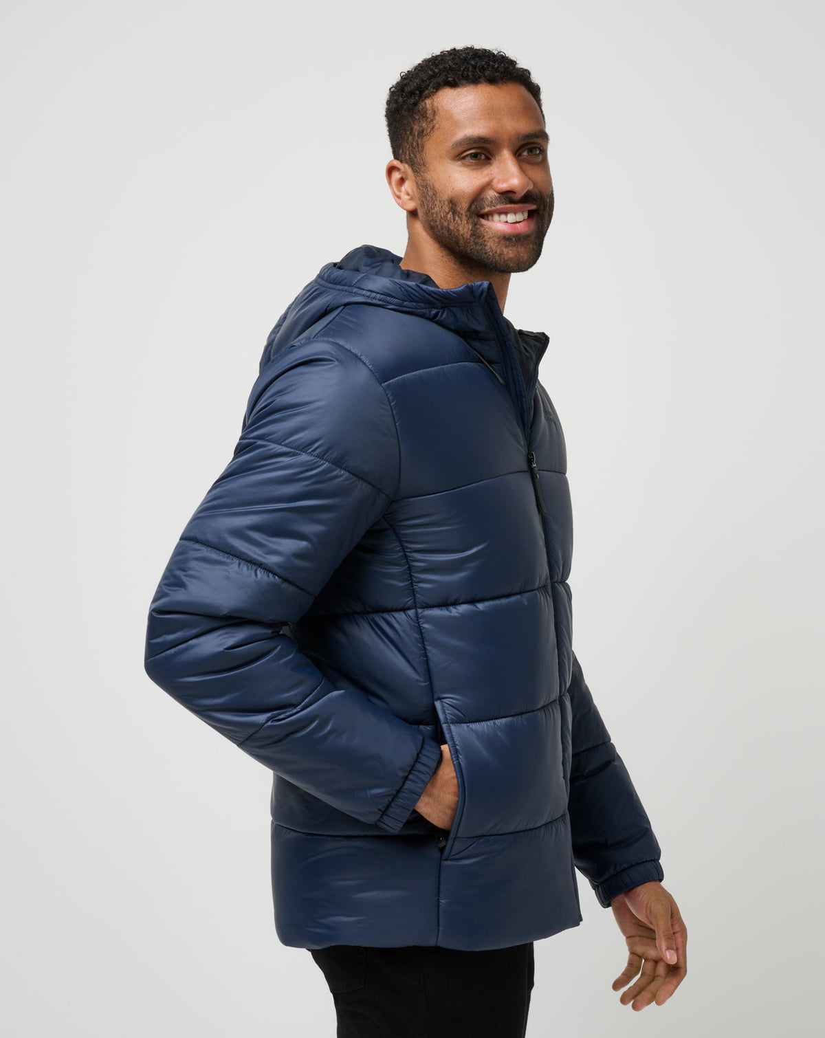 Aves Tech Puffer Jacket Total Eclipse | Travis Mathew