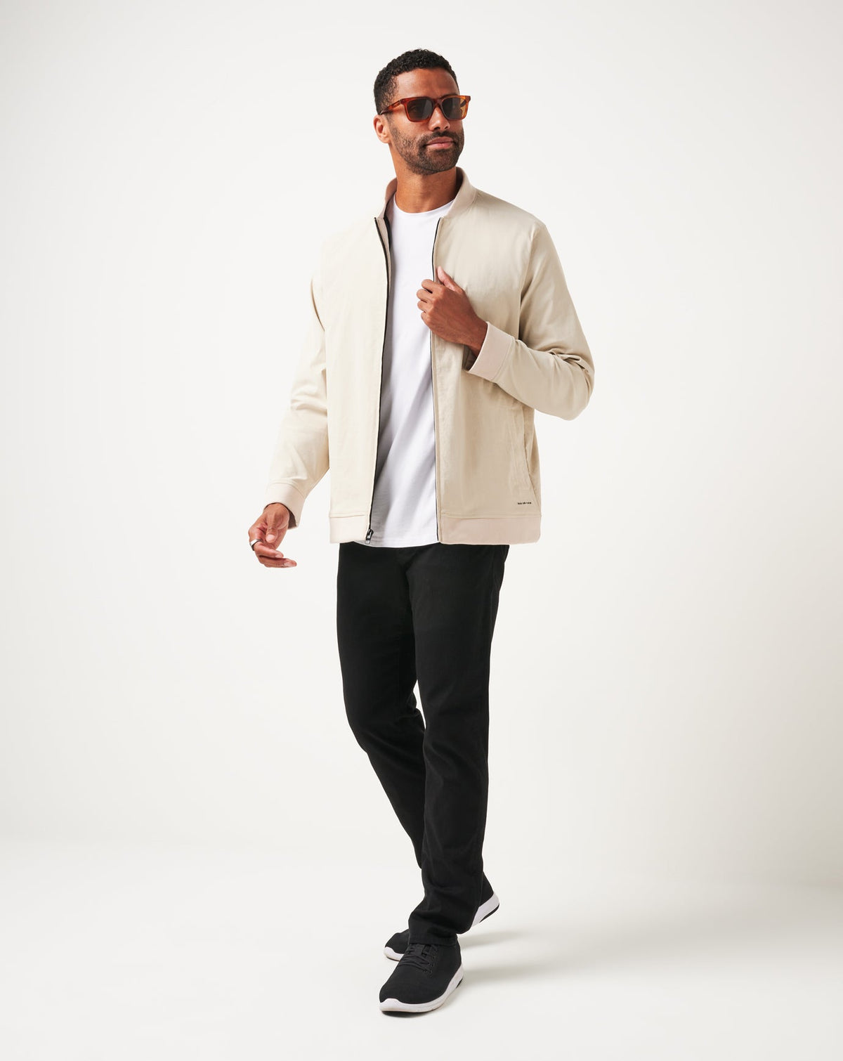 Lost Cave Jacket Italian Sand | Travis Mathew