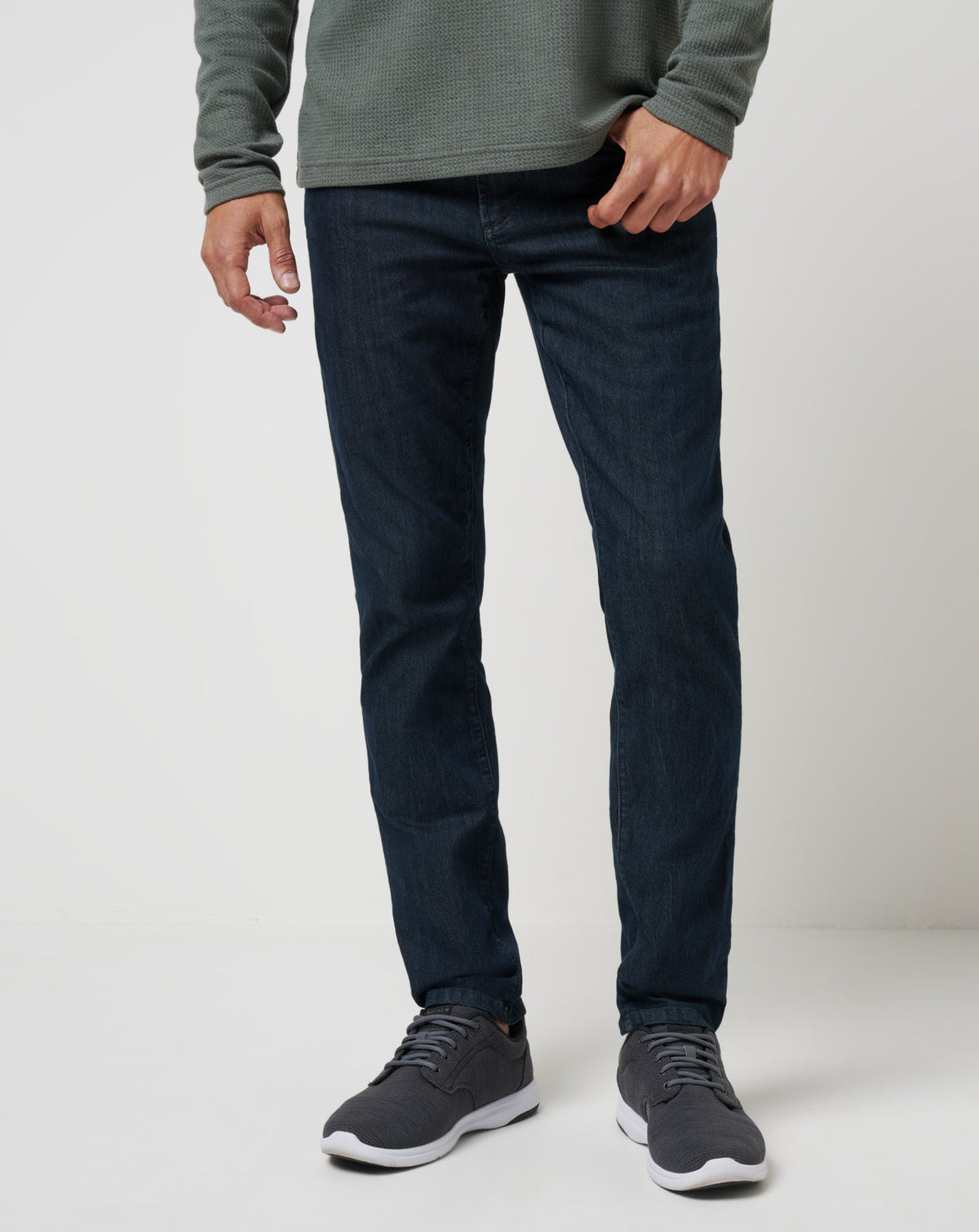 Legacy Featherweight Jeans Dark Denim | Travis Mathew