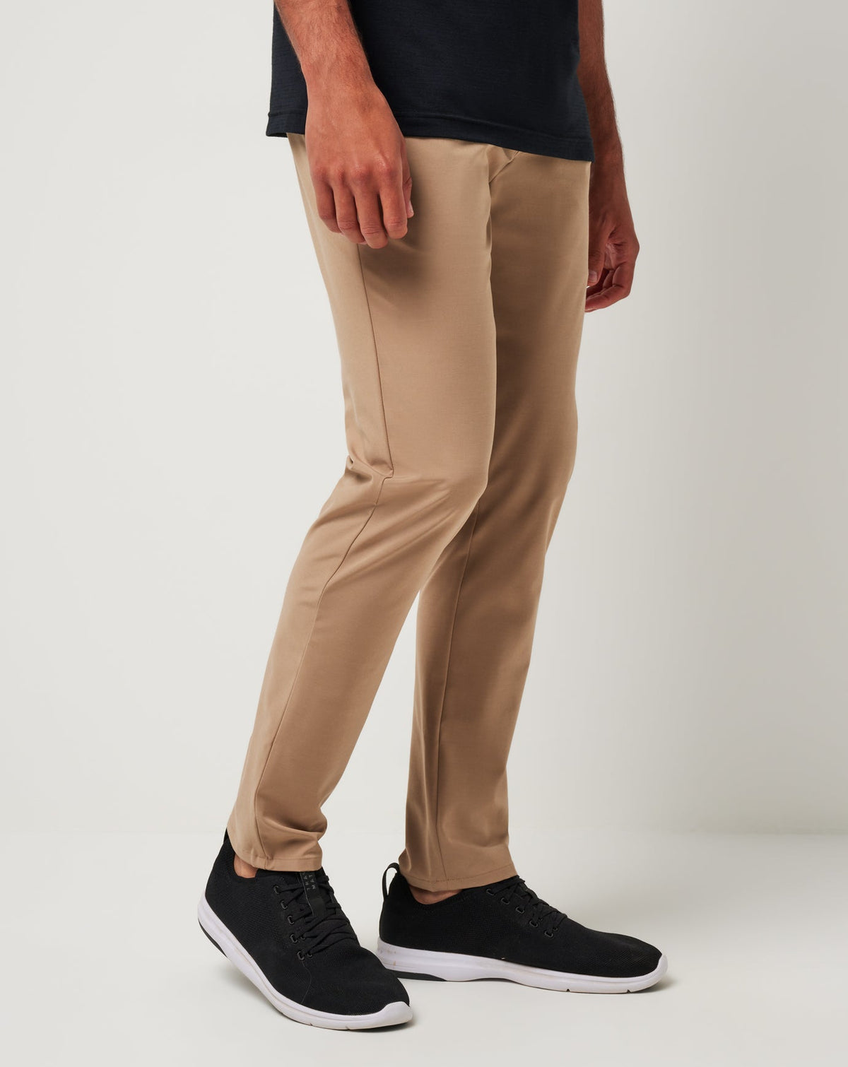 Open To Close Tech Chino Pant Khaki | Travis Mathew