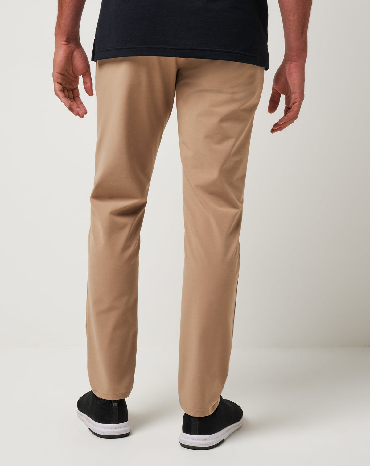 Open To Close Tech Chino Pant Khaki | Travis Mathew