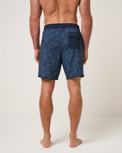 Tidal Whisper Boardshort 18In Total Eclipse | Travis Mathew