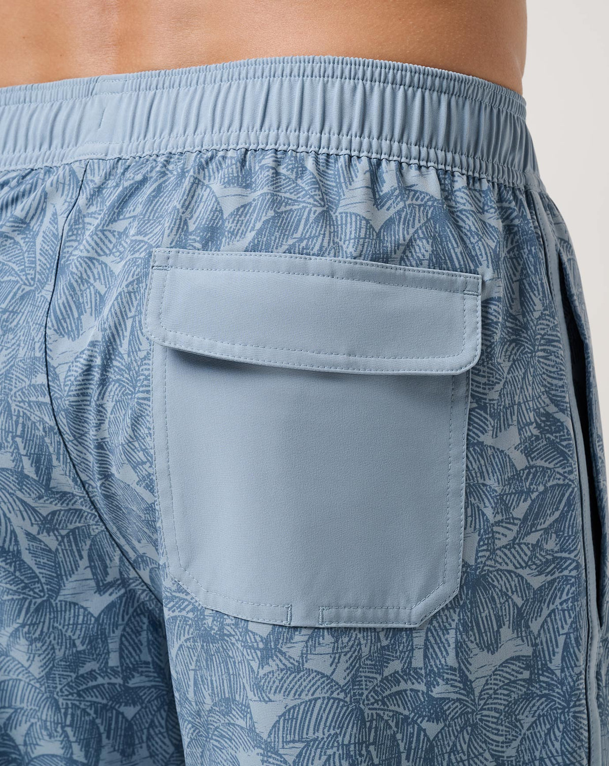 Tidal Whisper Boardshort 18In Ash Blue | Travis Mathew