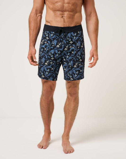 Relationship Status Boardshort 18.5In Black | Travis Mathew