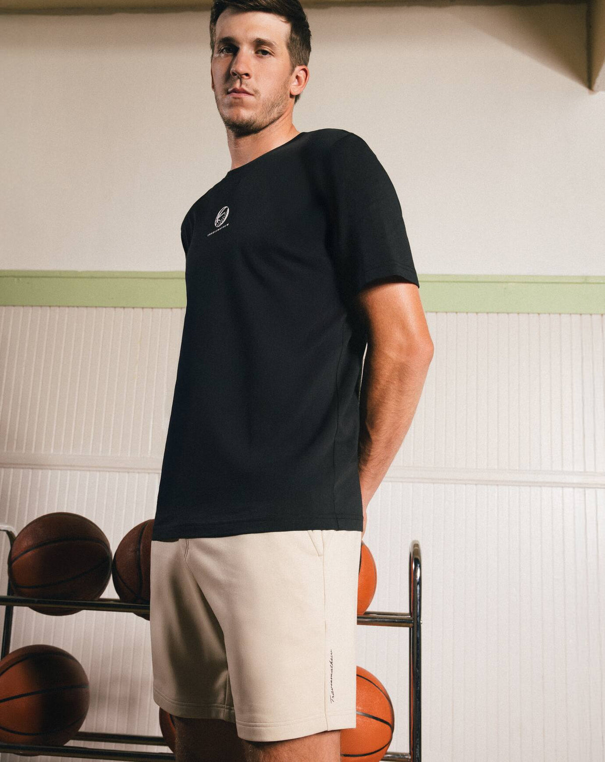 Shot Maker Cloud Short Italian Sand | Travis Mathew