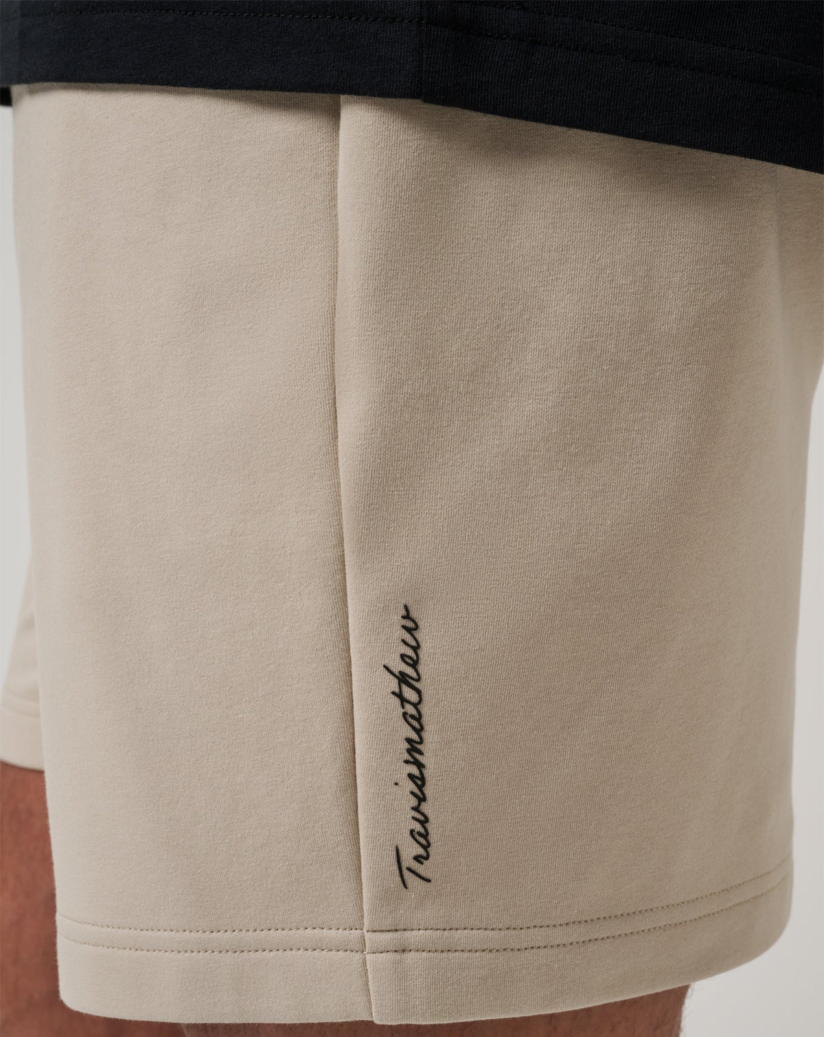 Shot Maker Cloud Short Italian Sand | Travis Mathew