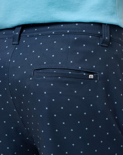 Standing Stones Short 9In Total Eclipse | Travis Mathew
