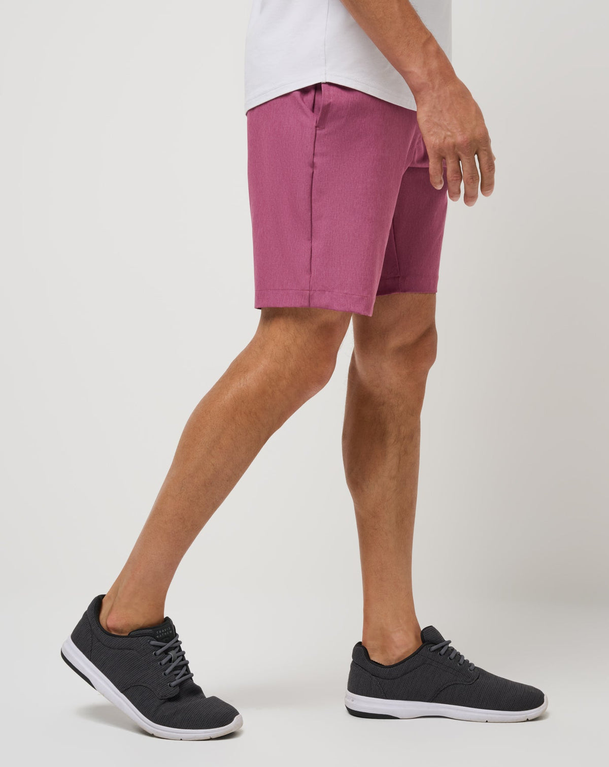 Overhead Compartment Short 10In Damson | Travis Mathew