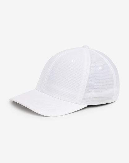 Nassau Fitted Hat White | Travis Mathew